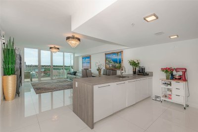 Comprar apartamento no 400 Sunny Isles 906