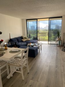 Comprar apartamento en Coronado I 737
