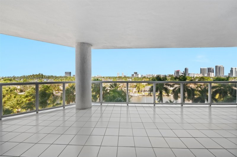Condo for sale at Harbor Tower at Waterways 602
