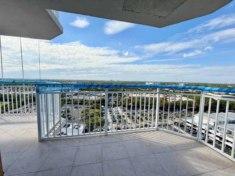 Condo for sale at Del Prado South Tower 1604