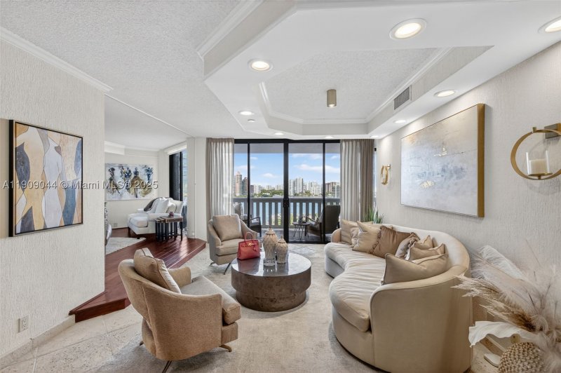 Condo for sale at 3000 Williams Island 1904