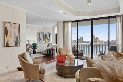 Comprar apartamento no 3000 Williams Island 1904