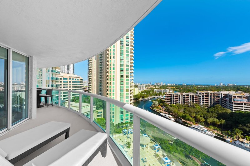 Condo for sale at Watergarden 1603