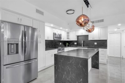 Poinciana Island Apt #1130