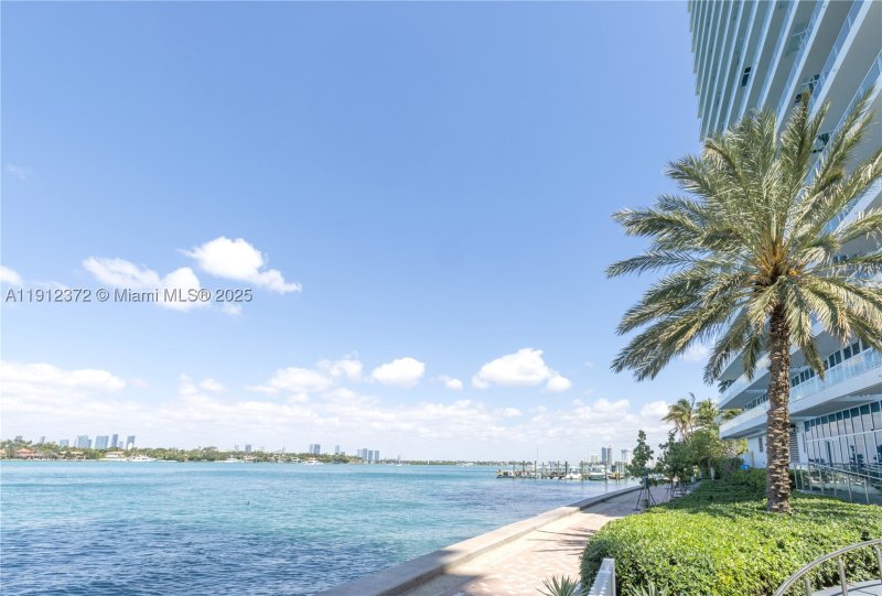 Alquiler de apartamento en Bentley Bay South 1102