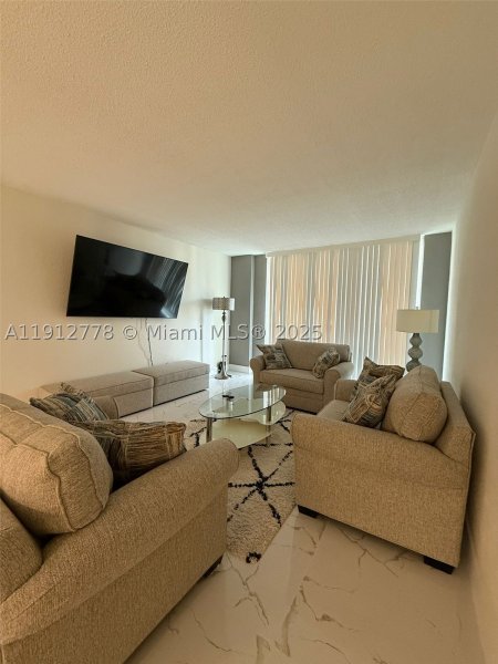Apartment for rent at Ocean View 1209