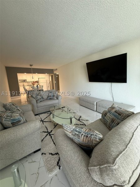 Apartment for rent at Ocean View 1209