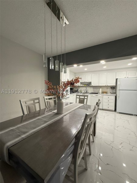 Apartment for rent at Ocean View 1209
