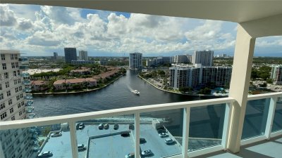 Comprar apartamento en Hallmark of Hollywood 1823