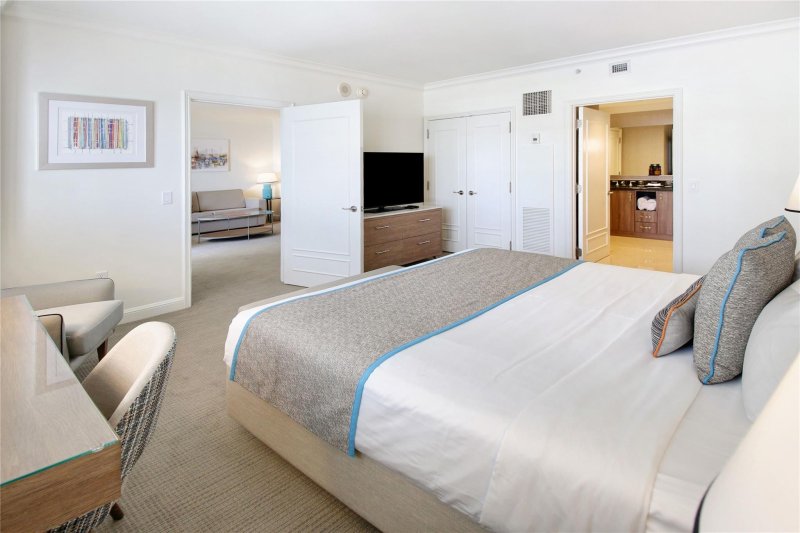 Condo for sale at The Atlantic Hotel 1015