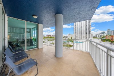 Comprar apartamento en 1800 Biscayne Plaza 708