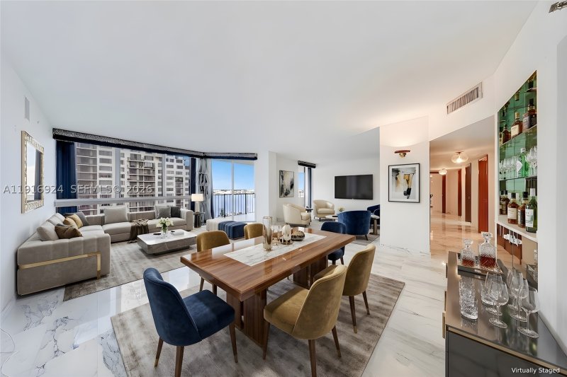 Comprar apartamento en Brickell Key One A1104