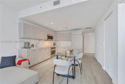 Comprar apartamento no Brickell Heights West 2610