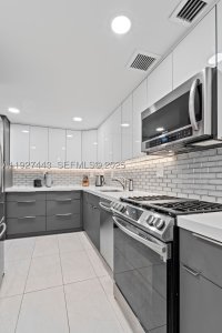 Aluguel de apartamento no Parker Tower 511