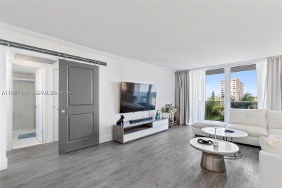 Aluguel de apartamento no Parker Tower 511