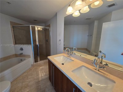 Comprar apartamento no Axis on Brickell South Tower 1701-S