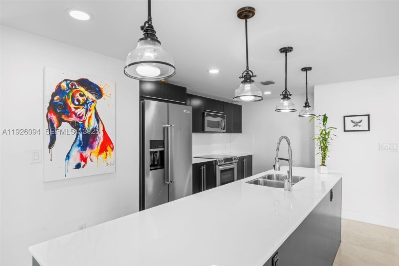 Condo for sale at Onyx On The Bay 1801
