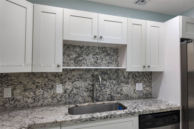 Alquiler de apartamento en The Hemispheres 11N