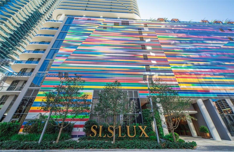 Condo for sale at SLS Lux Brickell 509