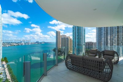 Comprar apartamento no Aston Martin Residences 1901