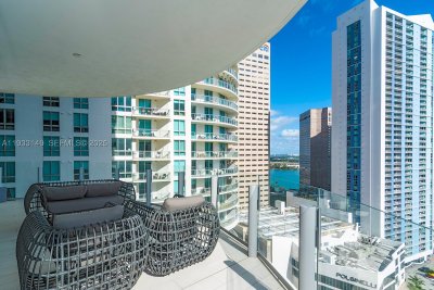 Comprar apartamento no Aston Martin Residences 1901