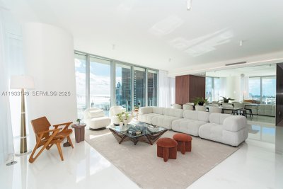 Comprar apartamento no Aston Martin Residences 1901