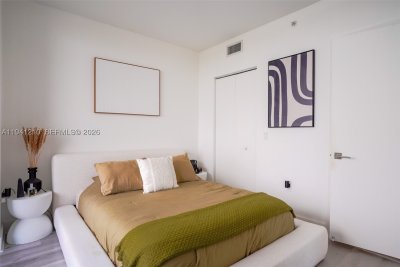 Comprar apartamento no Hyde Midtown 2711