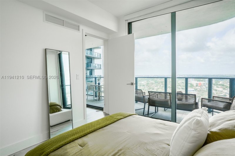 Comprar apartamento en Hyde Midtown 2711