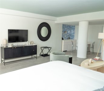 Aluguel de apartamento no 1100 West Condo (Mondrian located) 415