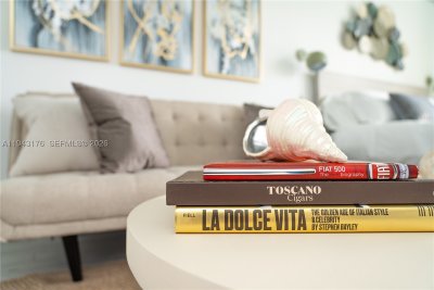 Aluguel de apartamento no 1100 West Condo (Mondrian located) 415