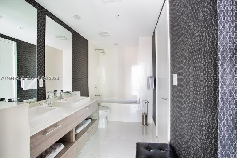 Condo for sale at Dua Miami - SLS Brickell Condo 2104