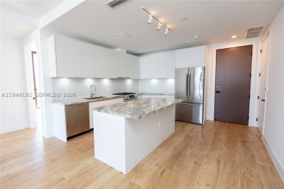 Comprar apartamento no Arbor Coconut Grove 408