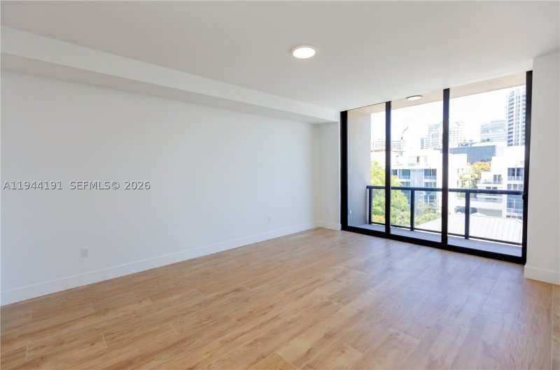 Condo for sale at Arbor Coconut Grove 408