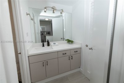 Comprar apartamento en Roney Palace 423