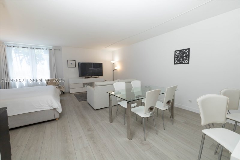 Comprar apartamento en Roney Palace 423