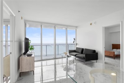 Comprar apartamento no Icon Brickell Tower I 5505