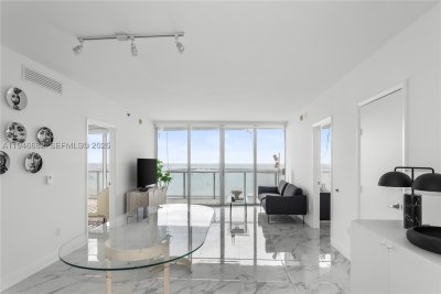 Comprar apartamento no Icon Brickell Tower I 5505