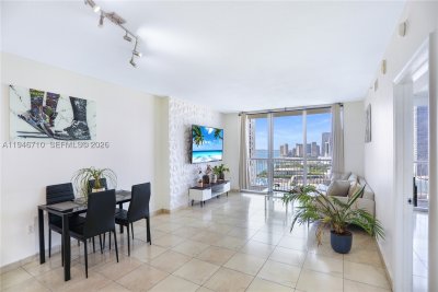 Comprar apartamento en Opera Tower 3210