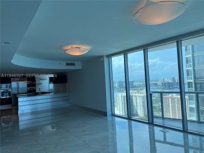 Comprar apartamento no Jade Beach 3808
