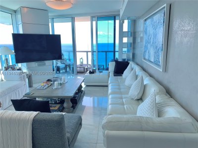 Comprar apartamento no Jade Beach 3808