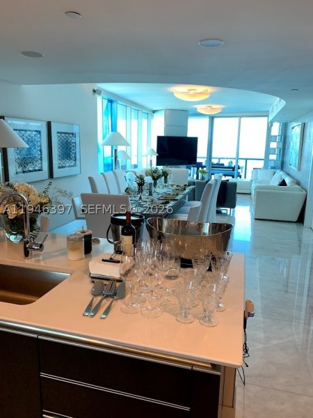 Comprar apartamento no Jade Beach 3808