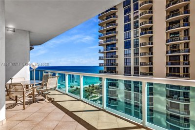 Comprar apartamento en The Palace 11D +Cabana