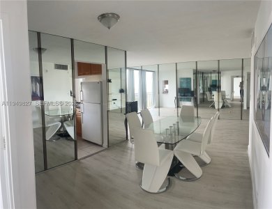 Comprar apartamento en Plaza of the Americas 603