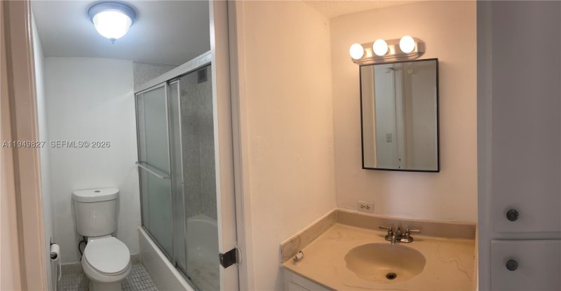 Condo for sale at Plaza of the Americas 603
