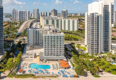 Aluguel de apartamento no Aventura Beach Club 823