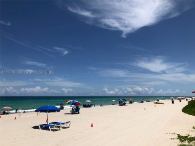 Aluguel de apartamento no Aventura Beach Club 823