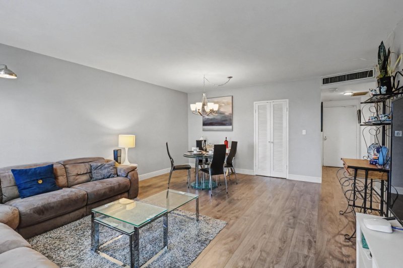 Condo for sale at Coral Ridge Towers South 314