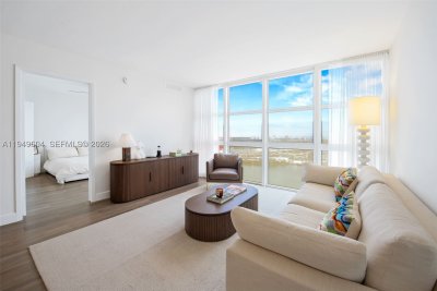 Comprar apartamento no 50 Biscayne 3904