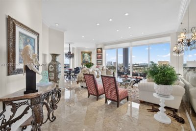 Comprar apartamento en Harbor Tower at Waterways PH2