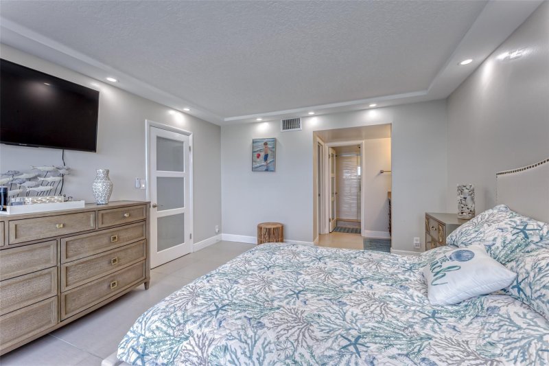 Apartment for rent at Playa Del Mar 712